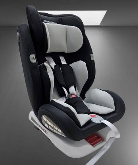 Black Isofix car seat